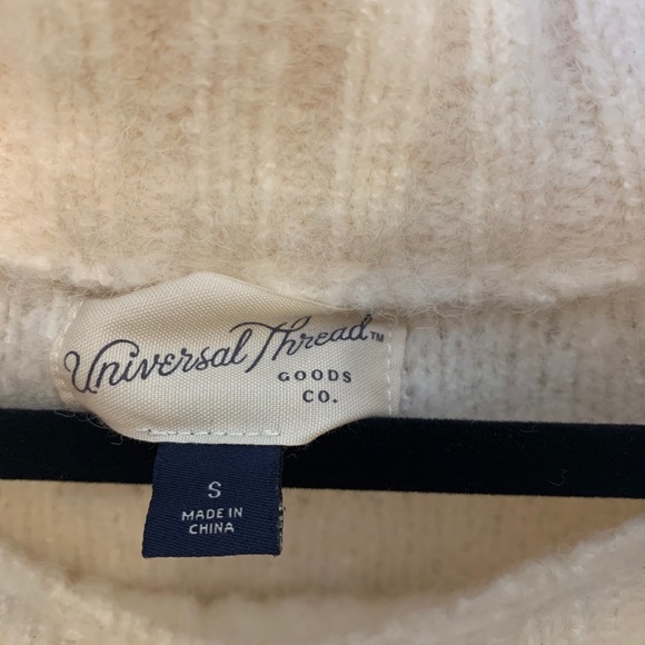 Universal Thread Soft Cream Oversized  Sweater - Picture 10 of 12